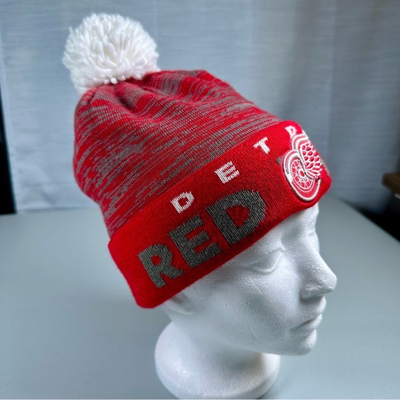 NHL Detroit Red Wings Adidas Authentic Headwear Collection Winter Toque Beanie - Picture 4 of 7